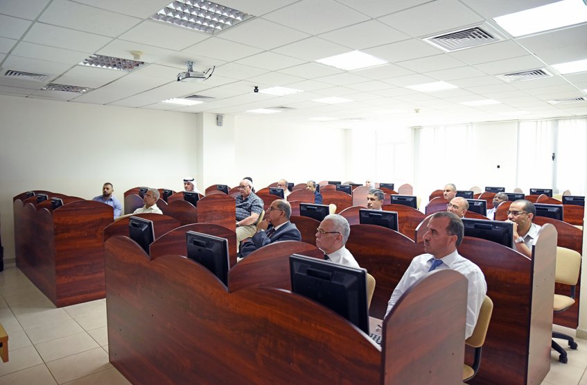 جامعة العين تنظم ورشة عمل عن (قاعدة بيانات سكوباس) لأعضاء الهيئة الأكاديمية