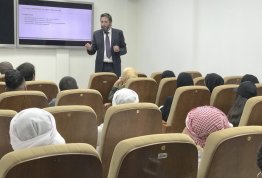 Student's visit to Statistics Center of Abu Dhabi
