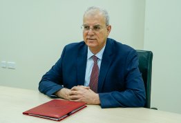 اتفاقية تعاون بين جامعة العين واقتصادية أبوظبي 