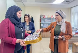 Distributing Gifts on occasion of Ramadan 